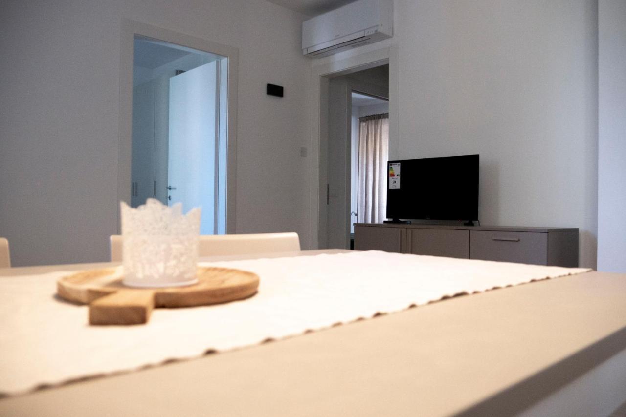 Regi Apartments Pacengo Di Lazise Eksteriør billede